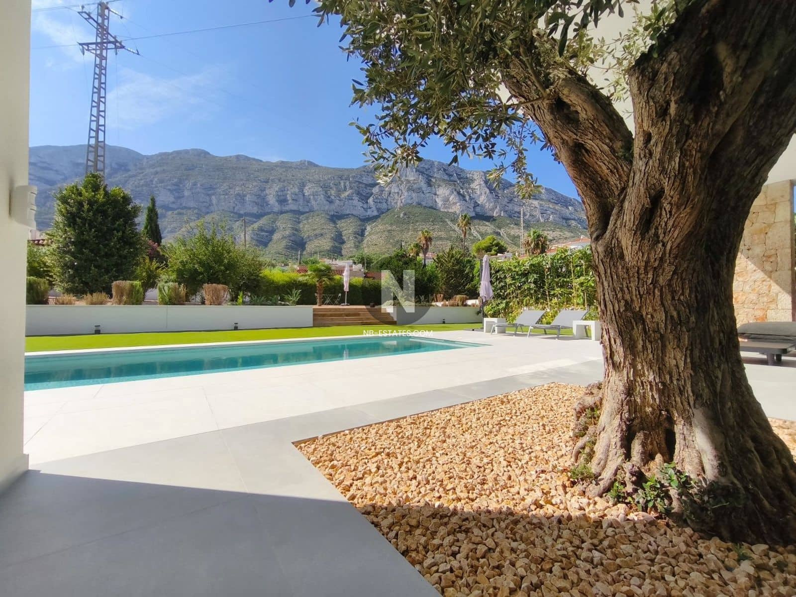 3 sypialnia Willa na sprzedaż w Denia z basenem - 1 195 000 € (Ref: 9709212)