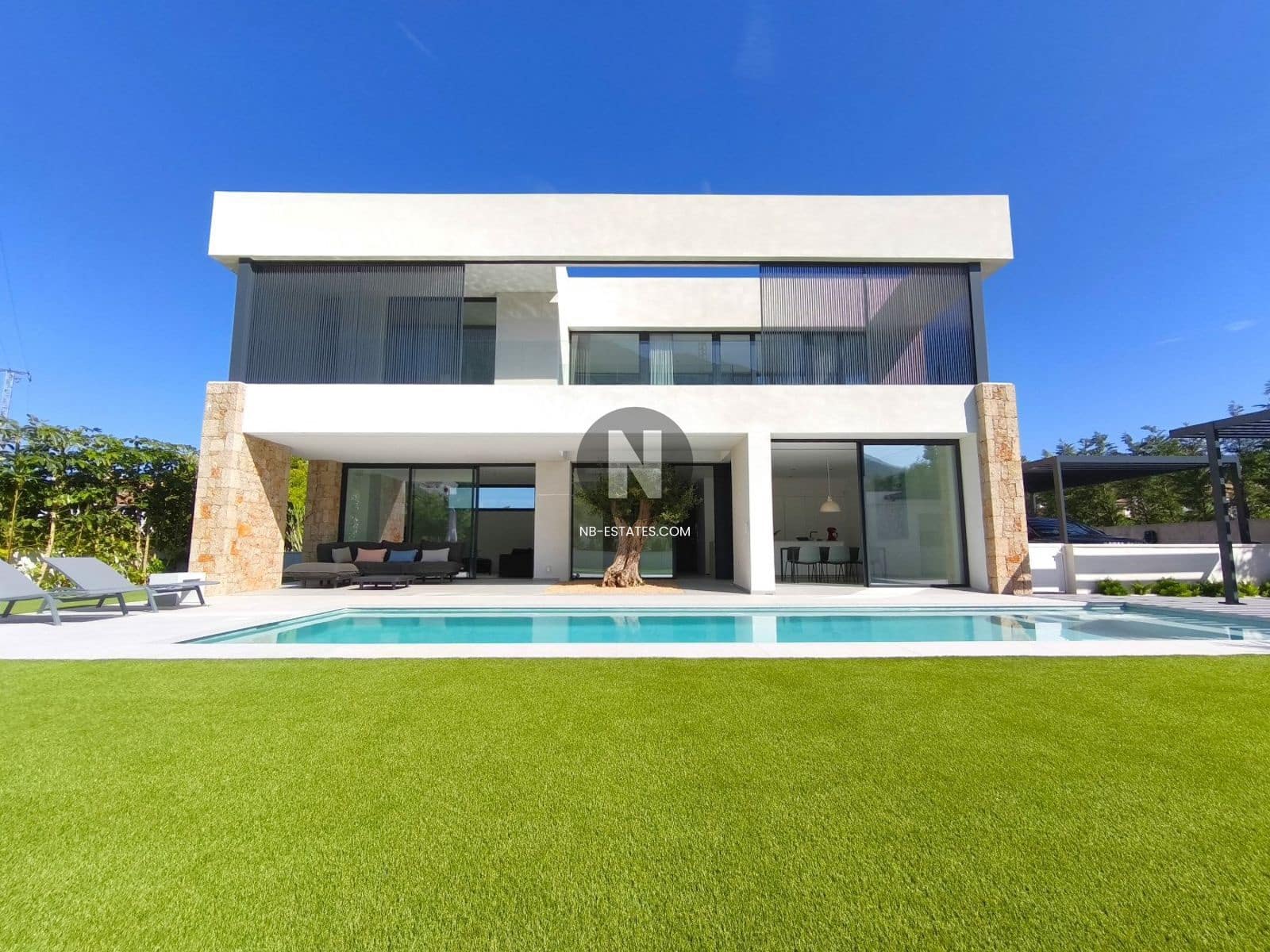 3 sypialnia Willa na sprzedaż w Denia z basenem - 1 195 000 € (Ref: 9709212)