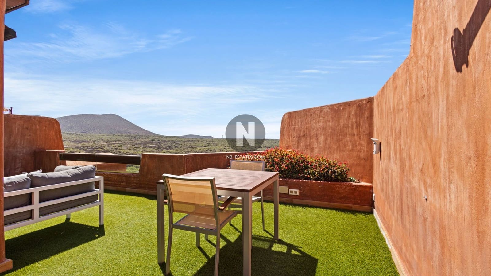 2 bedroom Penthouse for sale in Palm-Mar with pool garage - € 899,000 (Ref: 9714029)