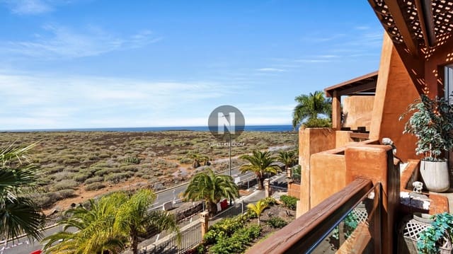 2 slaapkamer Penthouse te koop in Palm-Mar, Arona met zwembad garage - € 899.000 (Ref: 9714029)