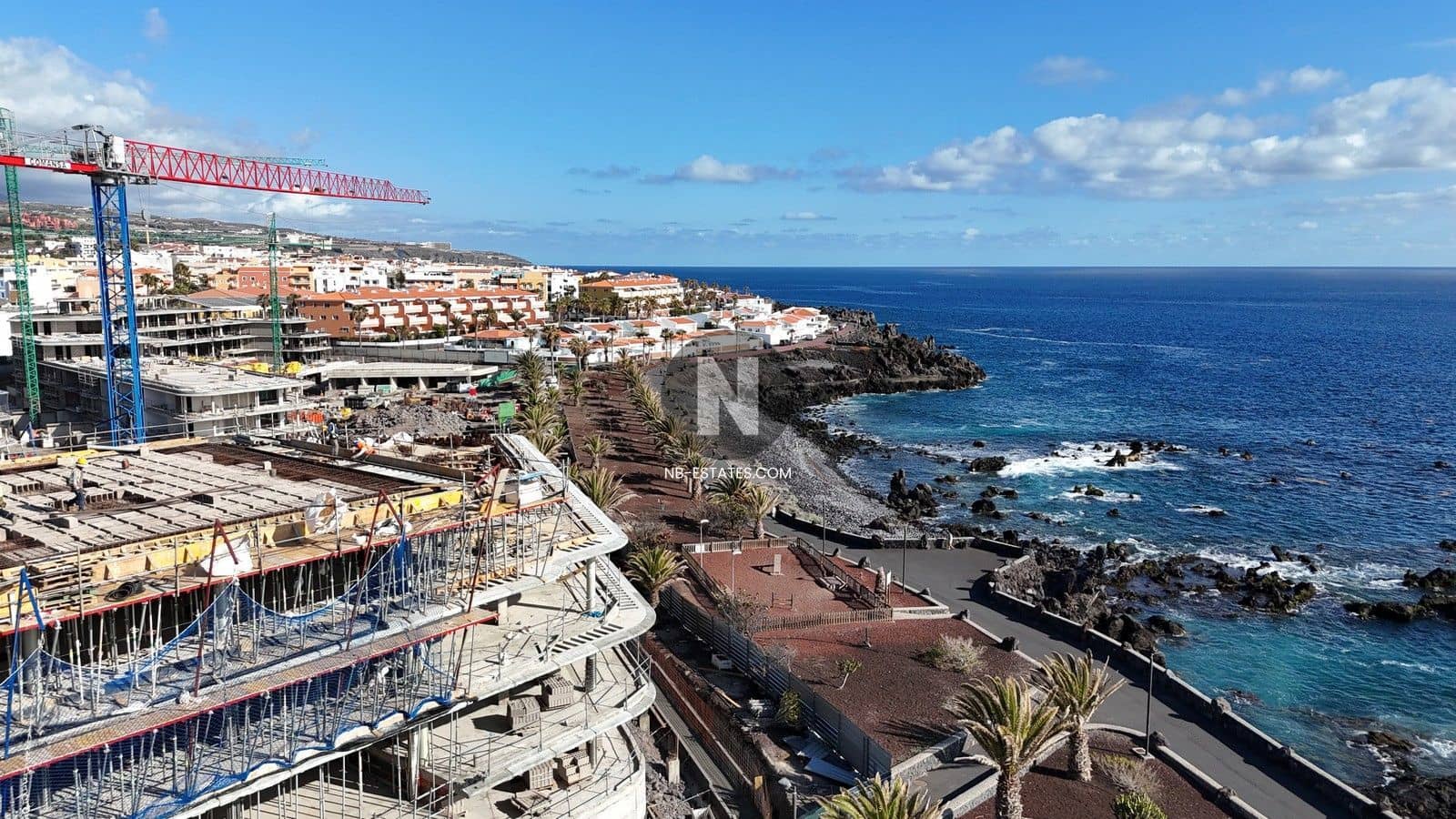 2 bedroom Penthouse for sale in Playa San Juan with pool garage - € 1,280,000 (Ref: 9716702)