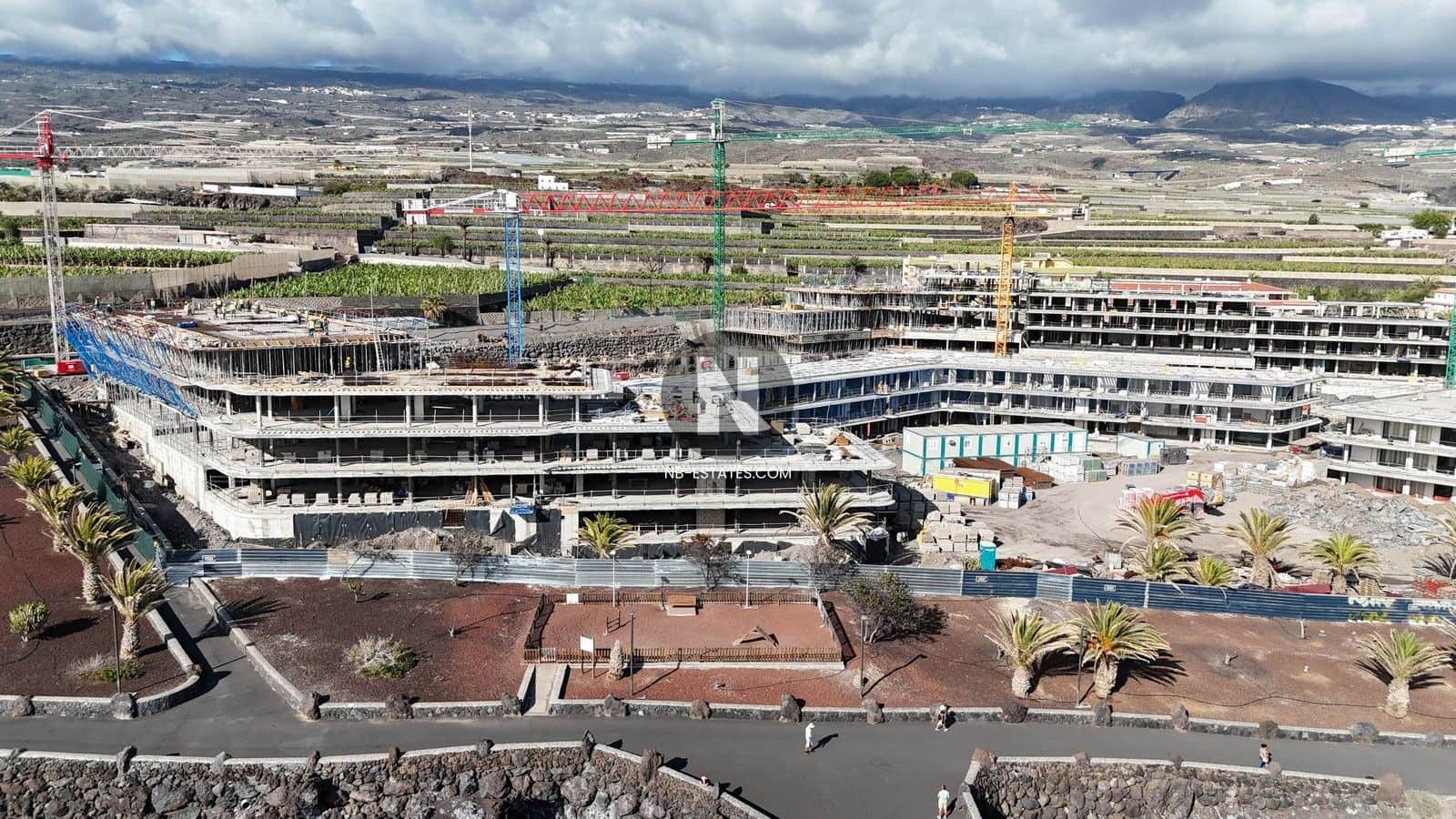 2 bedroom Penthouse for sale in Playa San Juan with pool garage - € 1,280,000 (Ref: 9716702)