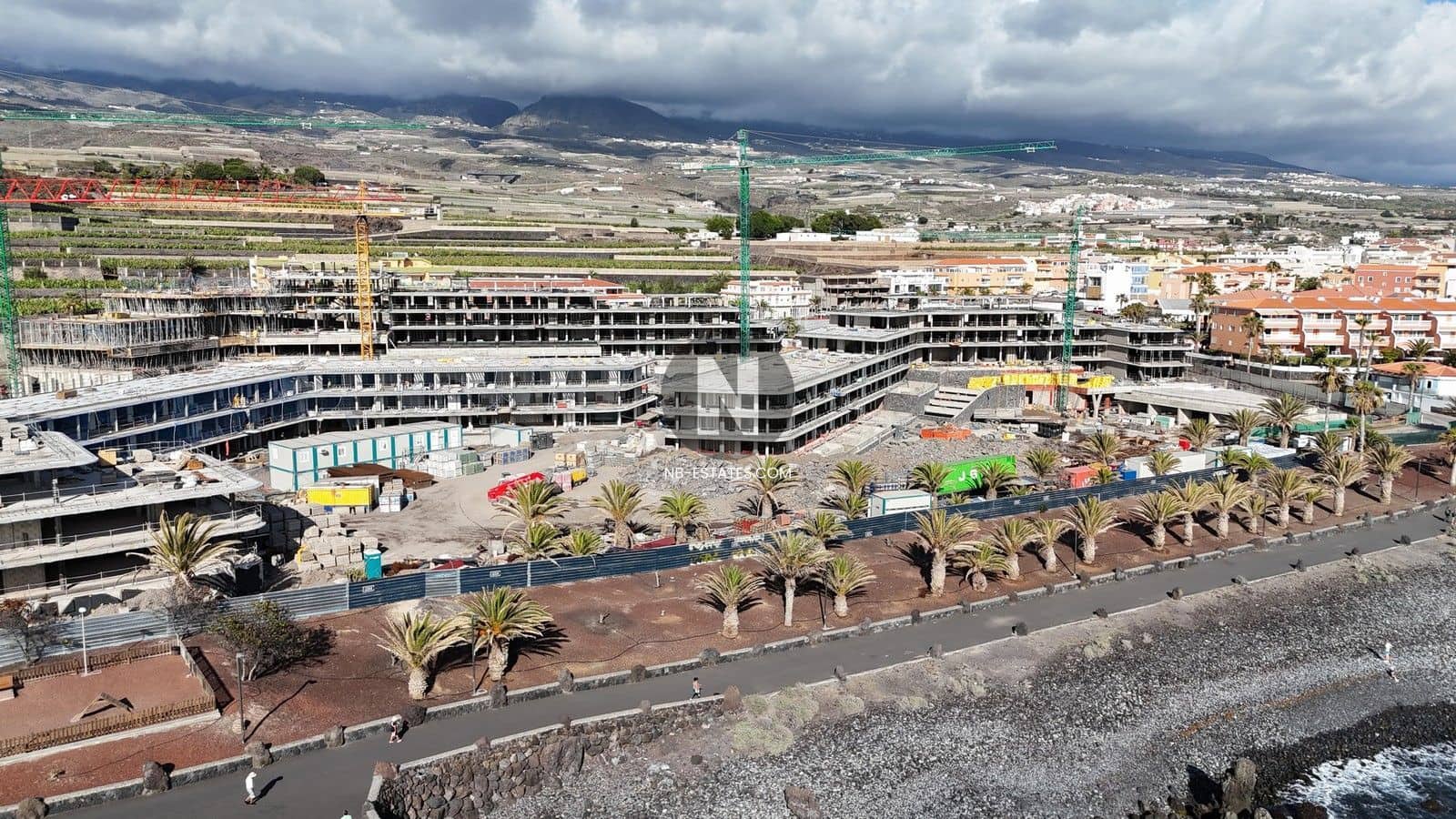 2 bedroom Penthouse for sale in Playa San Juan with pool garage - € 1,280,000 (Ref: 9716702)