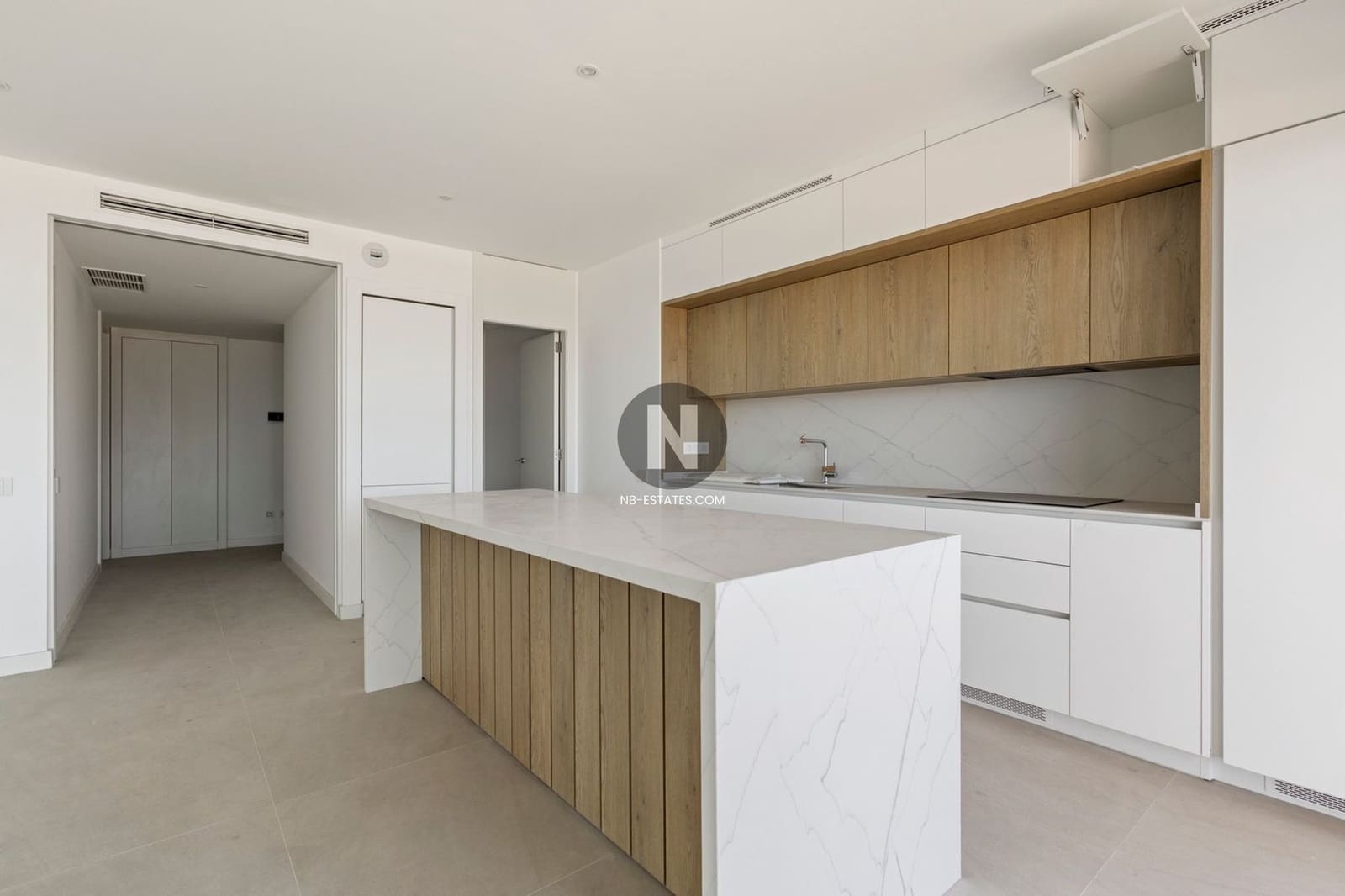 2 bedroom Penthouse for sale in Playa San Juan with pool garage - € 1,199,000 (Ref: 9716703)