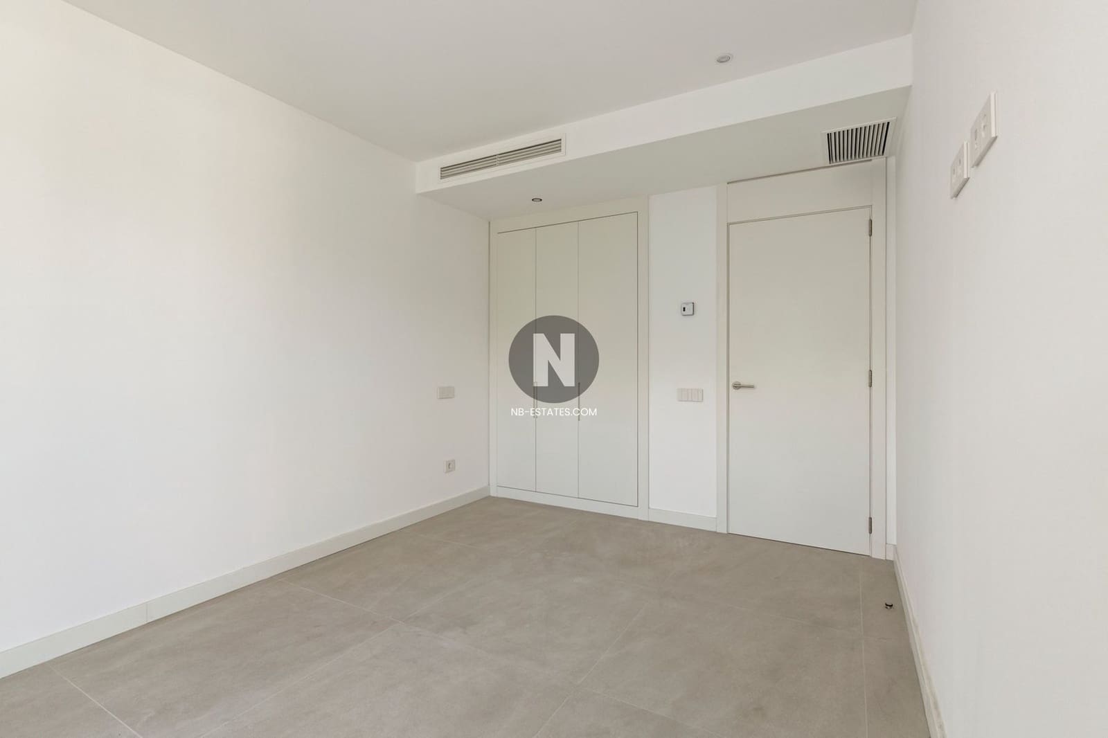 2 bedroom Penthouse for sale in Playa San Juan with pool garage - € 1,199,000 (Ref: 9716703)