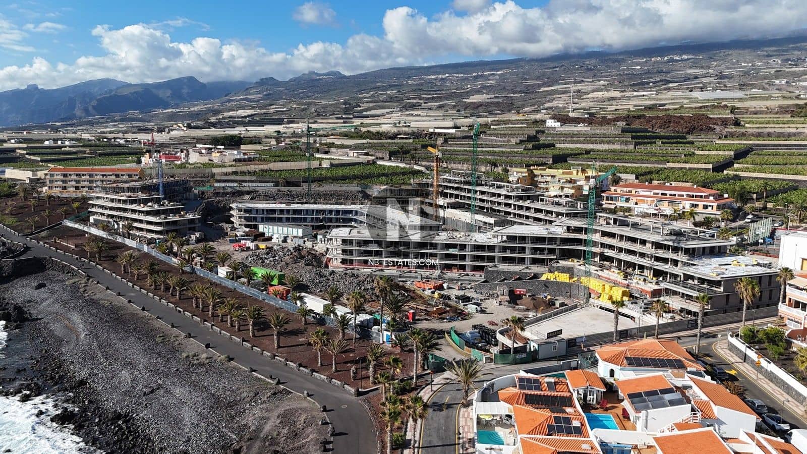 2 bedroom Penthouse for sale in Playa San Juan with pool garage - € 1,199,000 (Ref: 9716703)