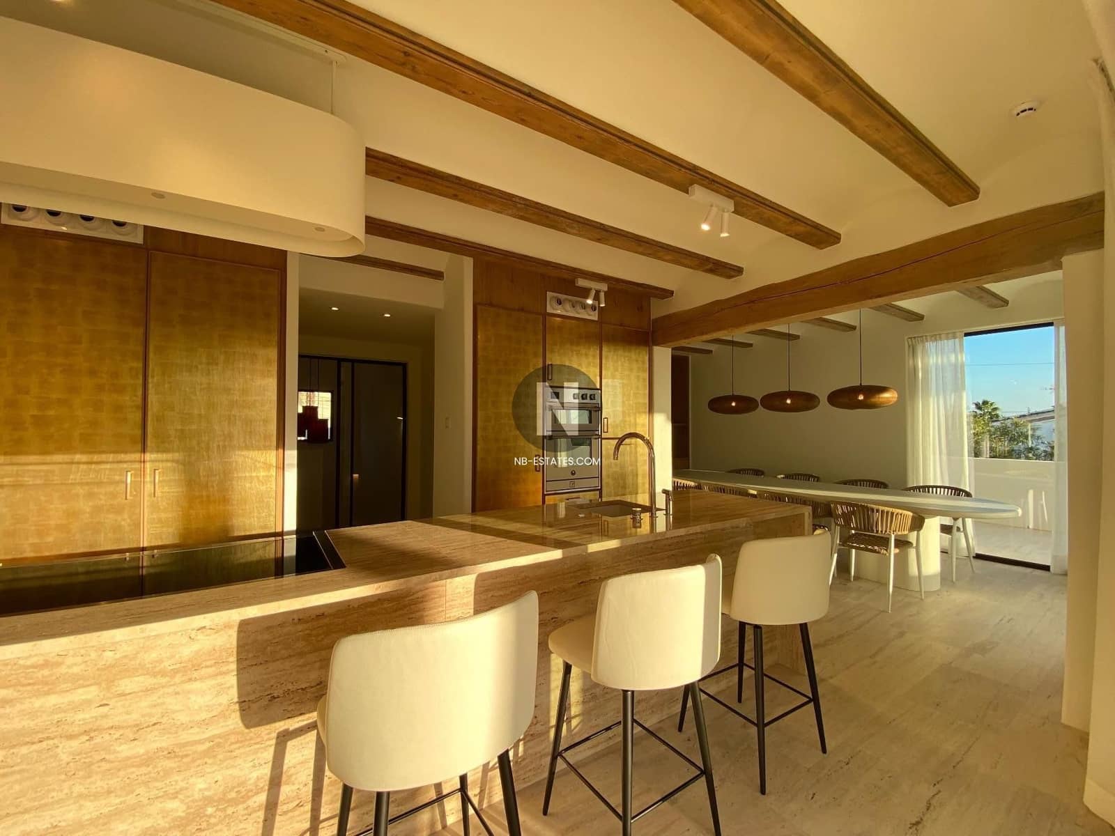 5 bedroom Villa for sale in Benissa with pool - € 2,590,000 (Ref: 9727646)