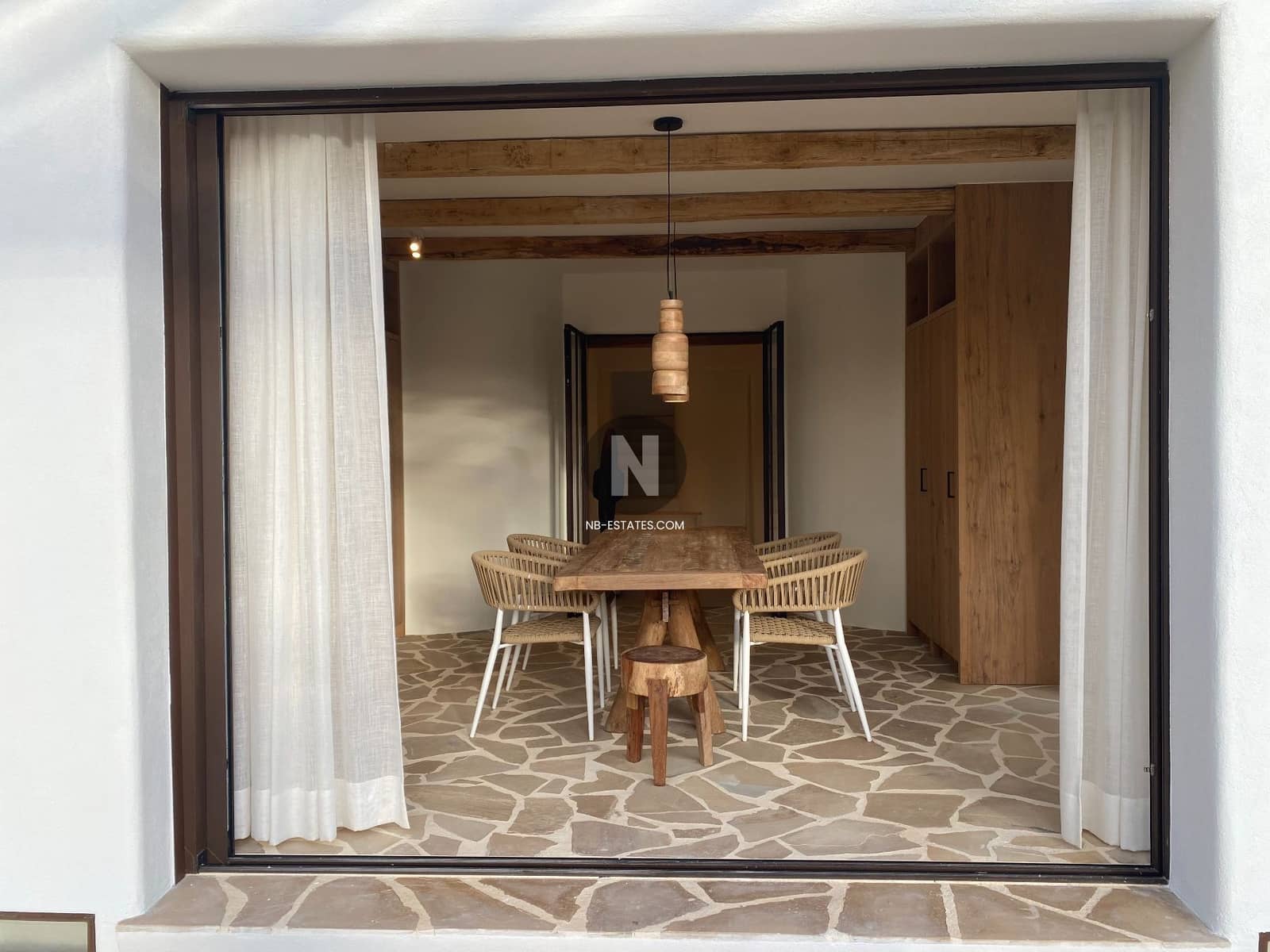 5 bedroom Villa for sale in Benissa with pool - € 2,590,000 (Ref: 9727646)