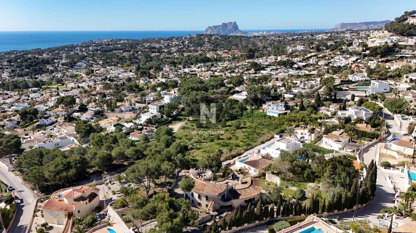 Villa for sale in Moraira - € 1,890,000 (Ref: 9743982)