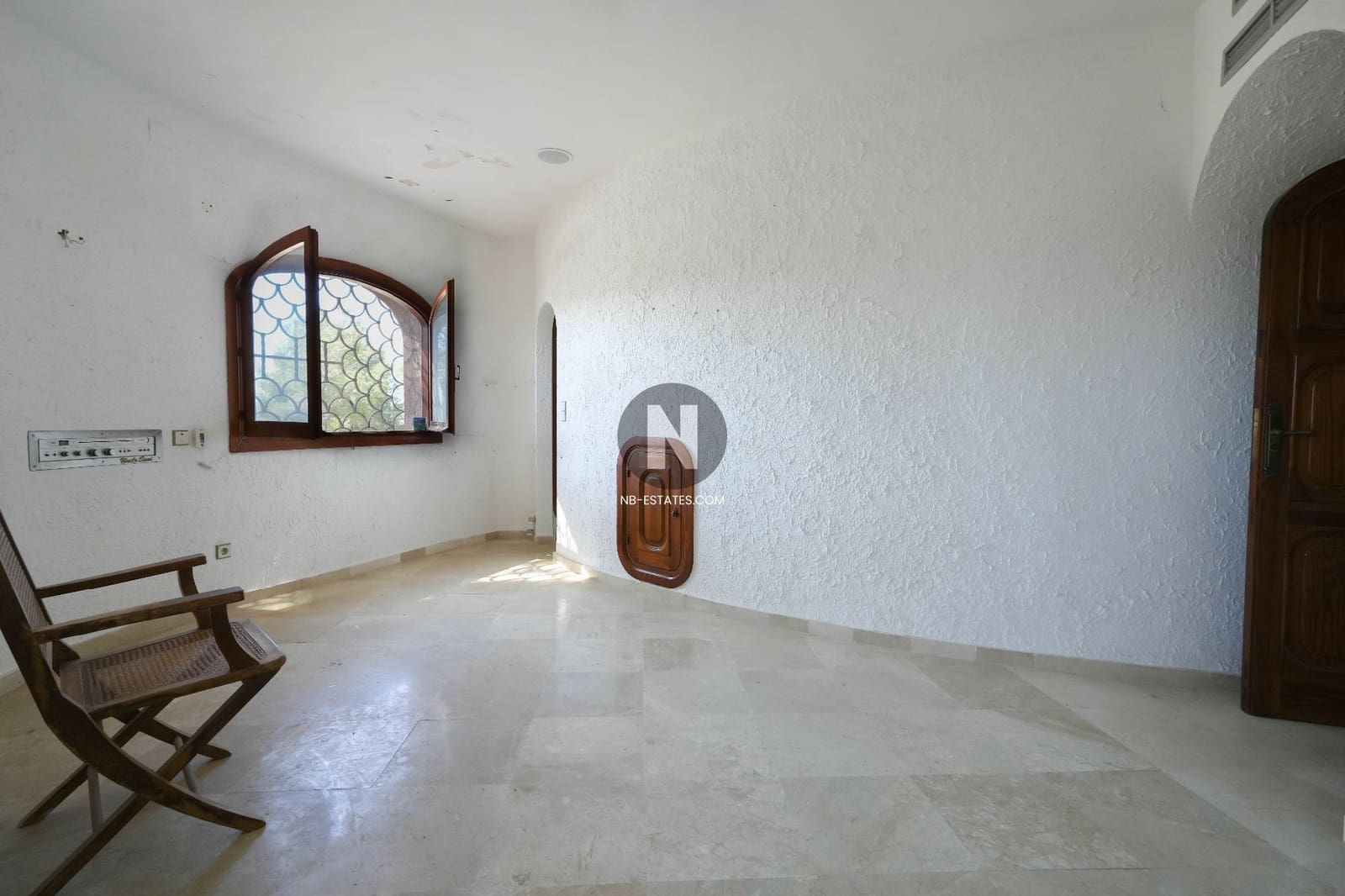 Villa for sale in Moraira - € 1,890,000 (Ref: 9743982)