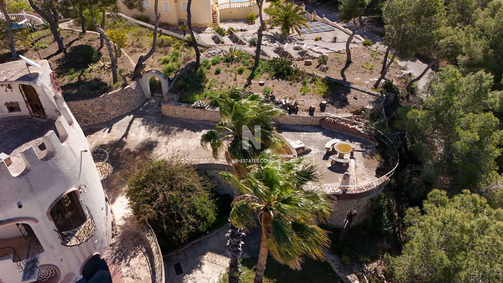 Villa for sale in Moraira - € 1,890,000 (Ref: 9743982)