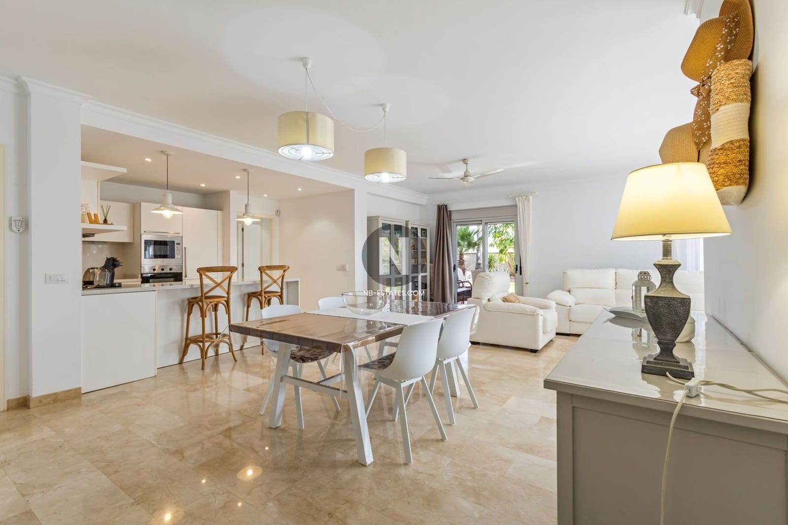 3 chambre Appartement à vendre à Amarilla Golf avec piscine garage - 490 000 € (Ref: 9753439)