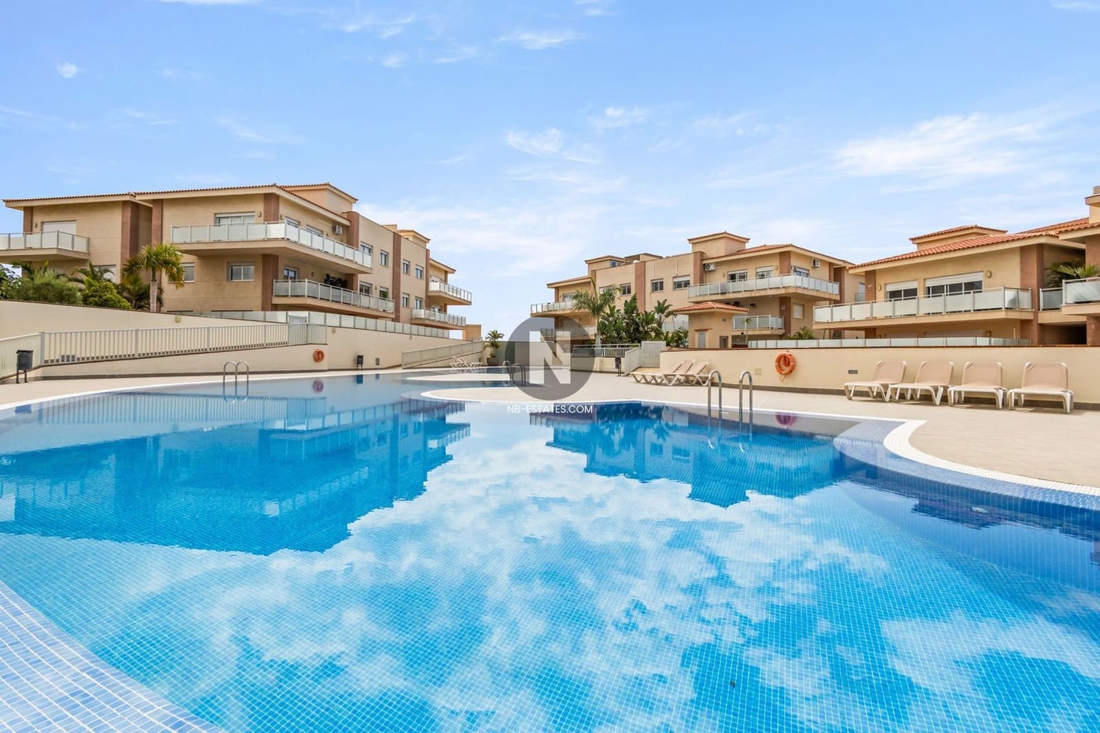 3 chambre Appartement à vendre à Amarilla Golf avec piscine garage - 490 000 € (Ref: 9753439)
