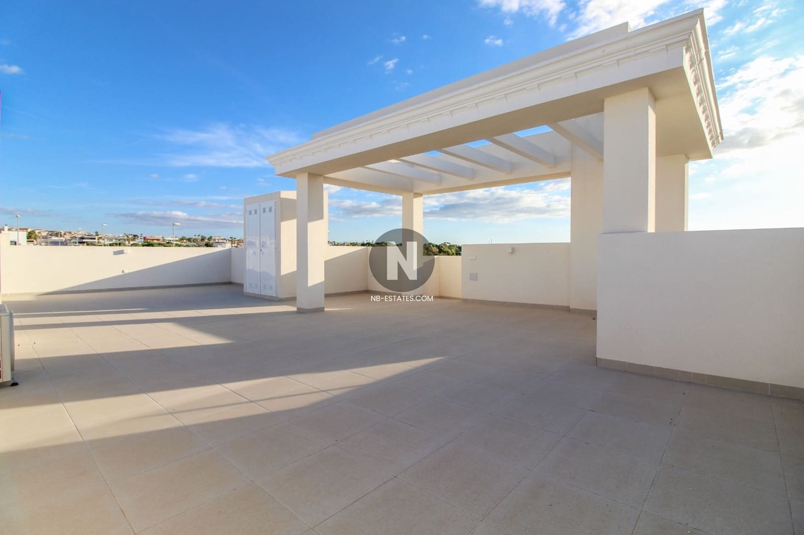 2 makuuhuone Kattohuoneisto myytävänä paikassa Ciudad Quesada mukana uima-altaan 
autotalli - 350 000 € (Ref: 9793739)