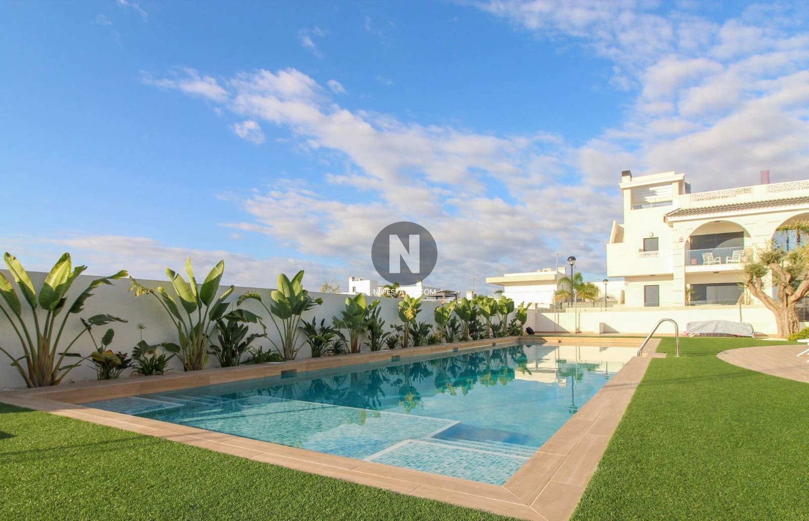 2 makuuhuone Kattohuoneisto myytävänä paikassa Ciudad Quesada mukana uima-altaan 
autotalli - 350 000 € (Ref: 9793739)