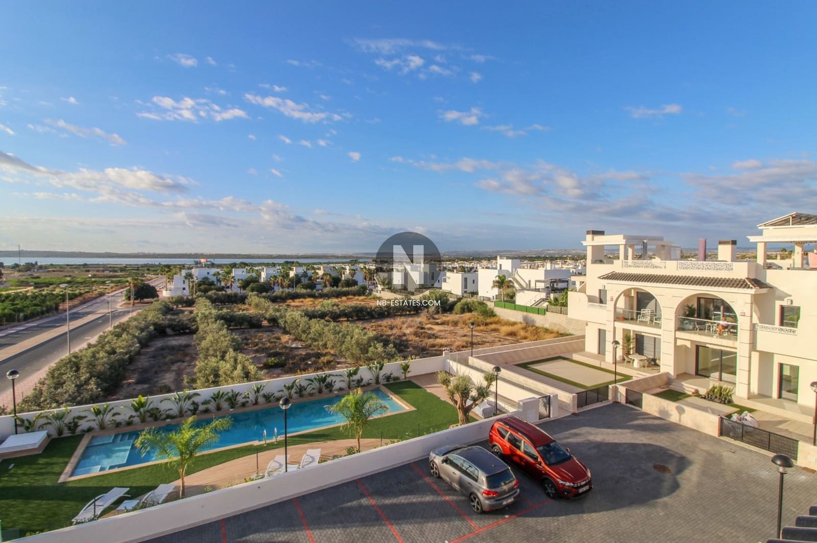 2 makuuhuone Kattohuoneisto myytävänä paikassa Ciudad Quesada mukana uima-altaan 
autotalli - 350 000 € (Ref: 9793739)