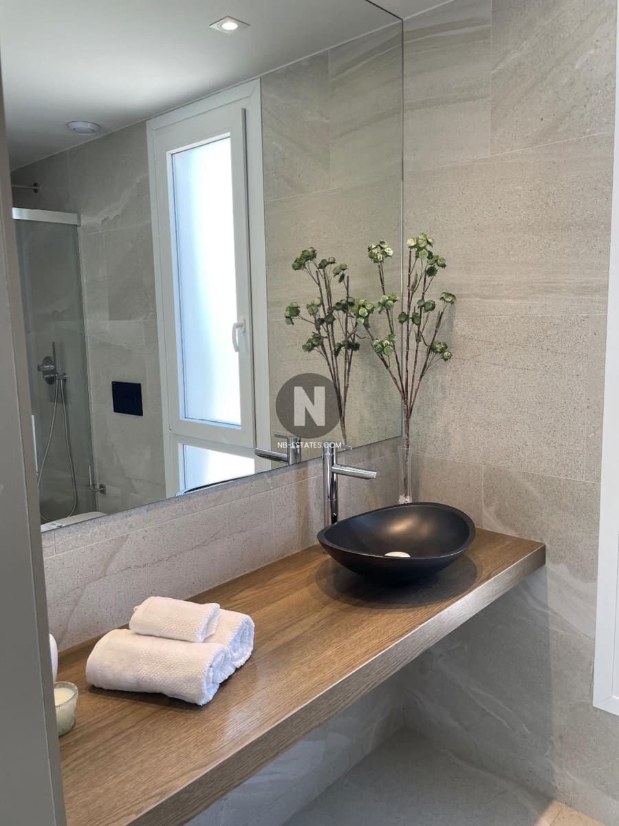 4 makuuhuone Huvila myytävänä paikassa Algorfa mukana uima-altaan 
autotalli - 595 000 € (Ref: 9793740)