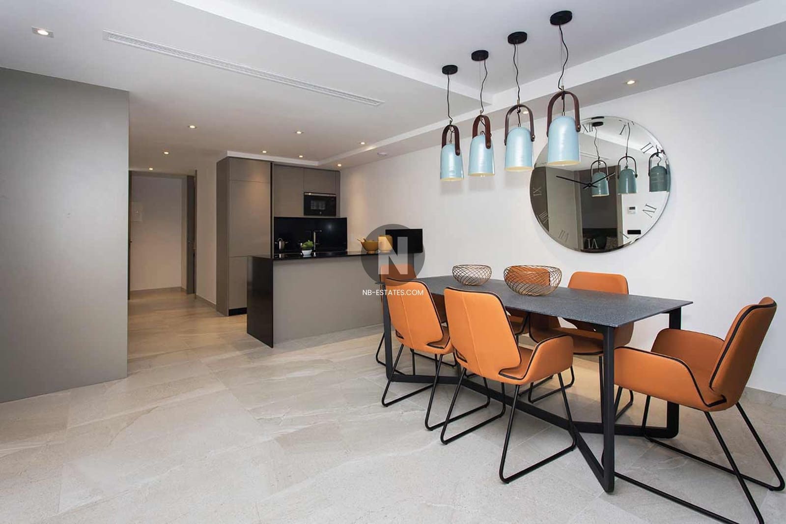 4 makuuhuone Huvila myytävänä paikassa Algorfa mukana uima-altaan 
autotalli - 595 000 € (Ref: 9793740)