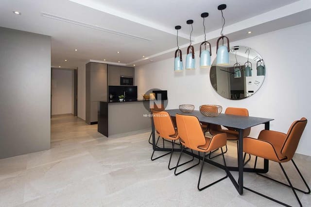 4 makuuhuone Huvila myytävänä paikassa Algorfa mukana uima-altaan 
autotalli - 595 000 € (Ref: 9793740)