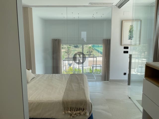 4 makuuhuone Huvila myytävänä paikassa Algorfa mukana uima-altaan 
autotalli - 595 000 € (Ref: 9793740)