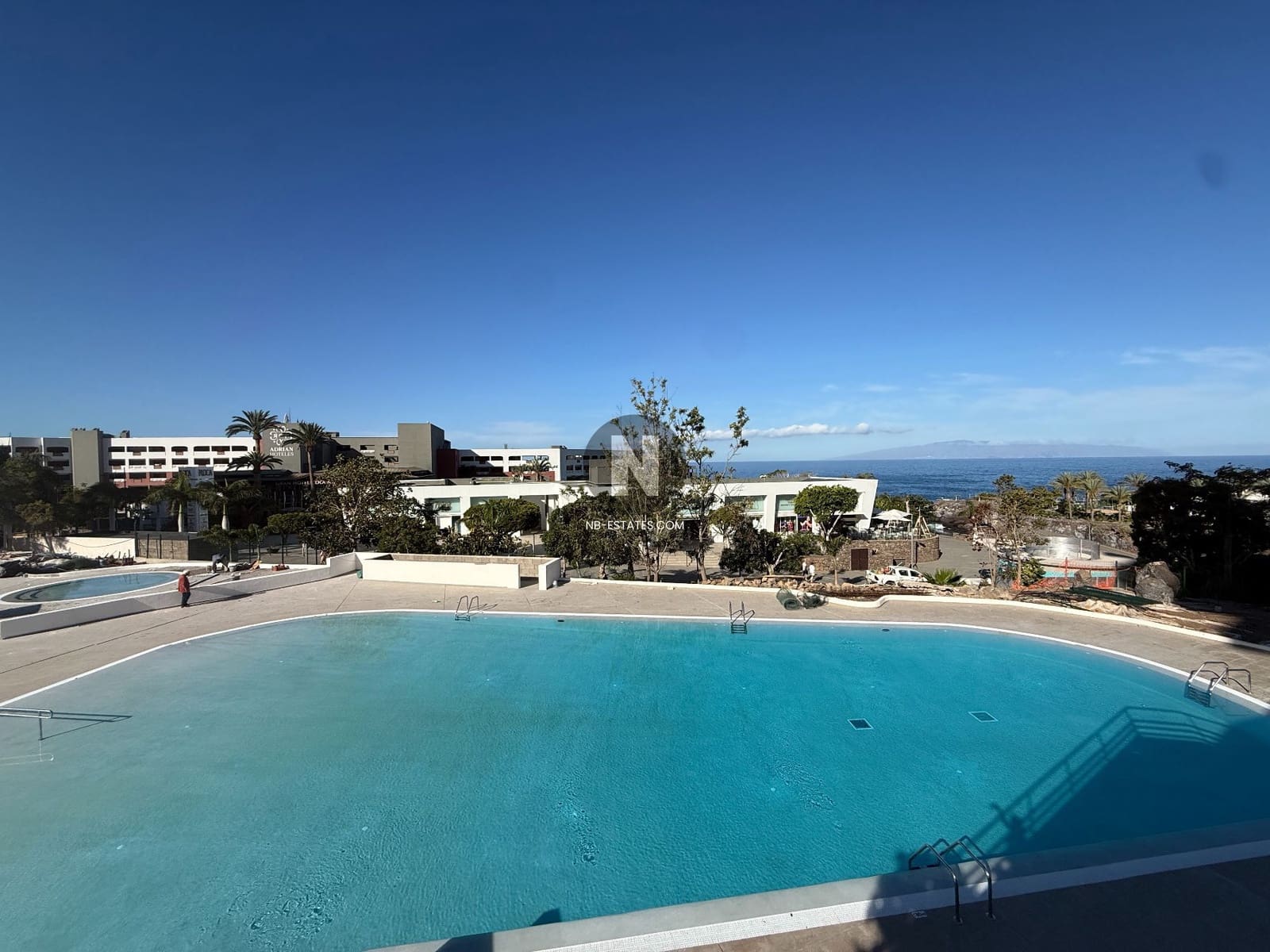 Flat for sale in Playa Paraiso with pool - € 241,500 (Ref: 9798223)