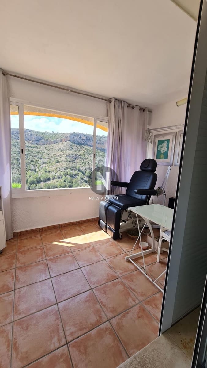Piso de 2 habitaciones en Benitachell / Benitatxell en venta con piscina - 190.000 € (Ref: 9821262)