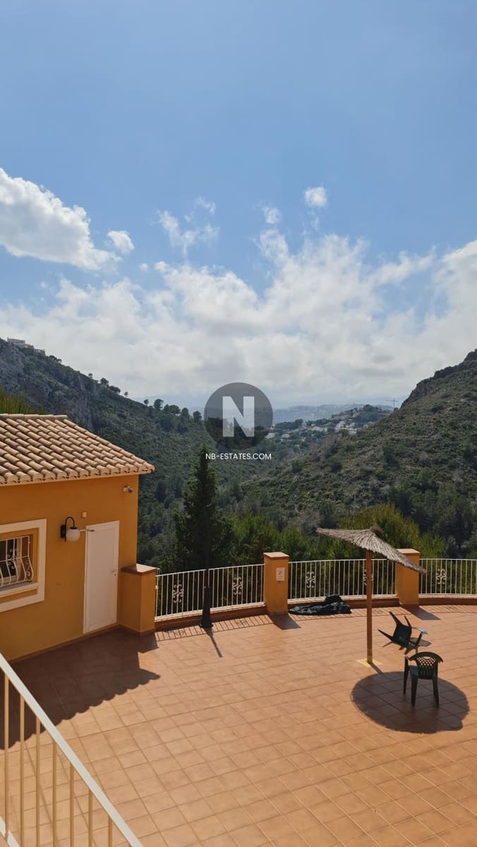 Piso de 2 habitaciones en Benitachell / Benitatxell en venta con piscina - 190.000 € (Ref: 9821262)