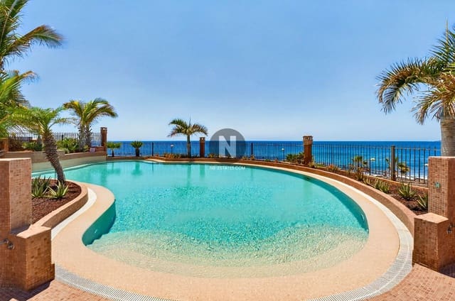 2 soverom Leilighet til salgs i Palm-Mar, Arona med svømmebasseng garasje - € 795 000 (Ref: 9832831)
