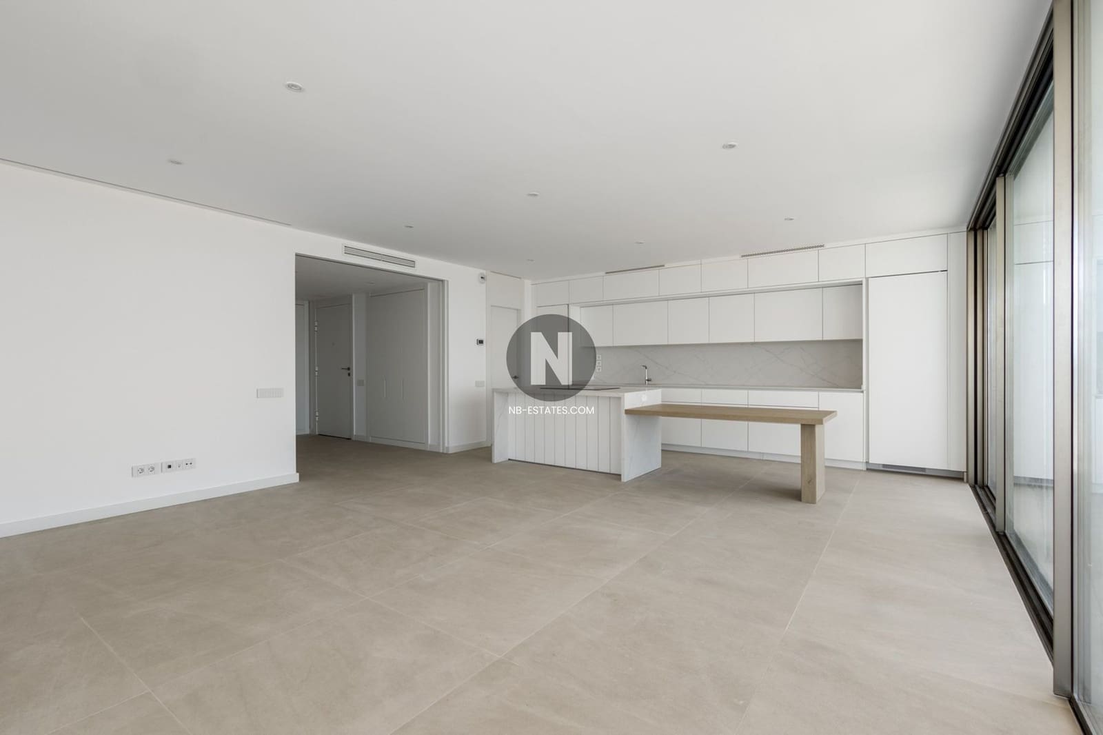 2 bedroom Penthouse for sale in Playa San Juan with pool garage - € 1,950,000 (Ref: 9833051)