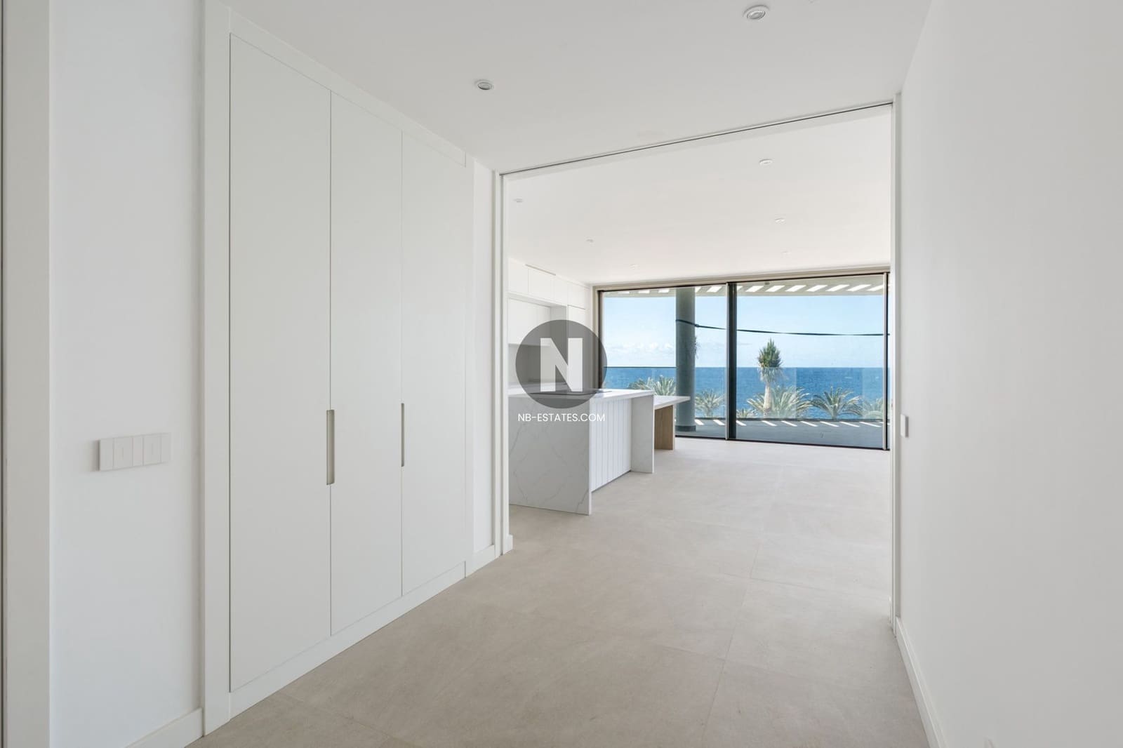 2 bedroom Penthouse for sale in Playa San Juan with pool garage - € 1,950,000 (Ref: 9833051)