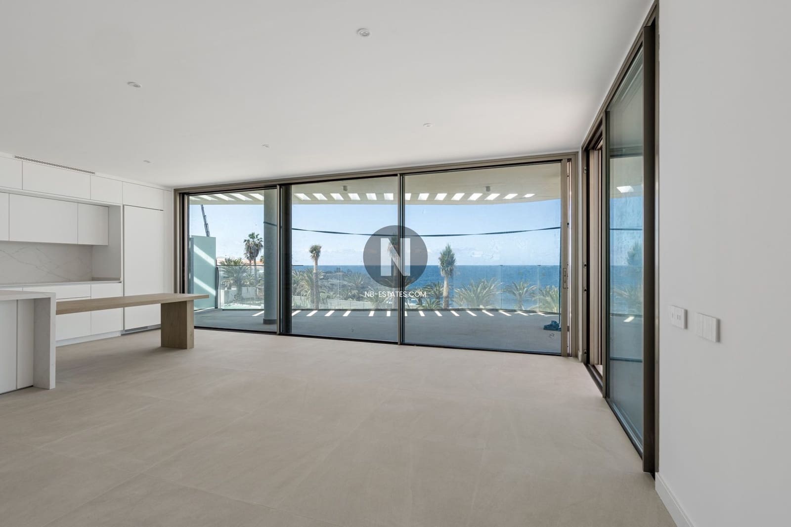 2 bedroom Penthouse for sale in Playa San Juan with pool garage - € 1,950,000 (Ref: 9833051)