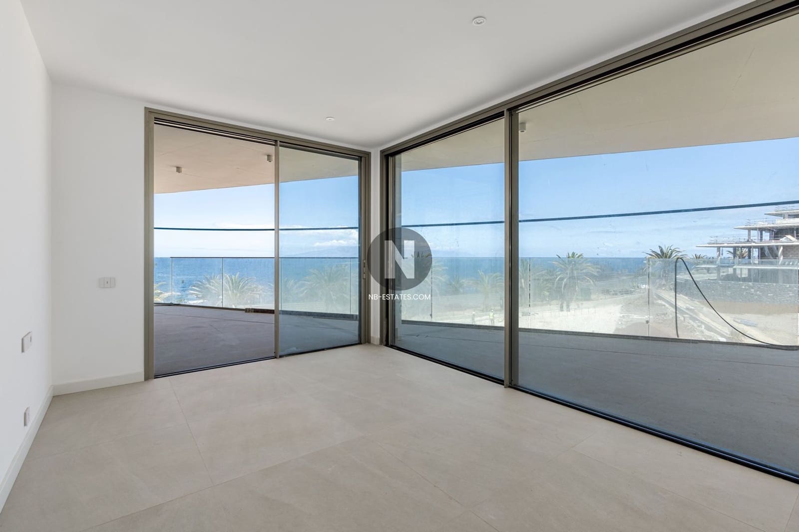 2 bedroom Penthouse for sale in Playa San Juan with pool garage - € 1,950,000 (Ref: 9833051)