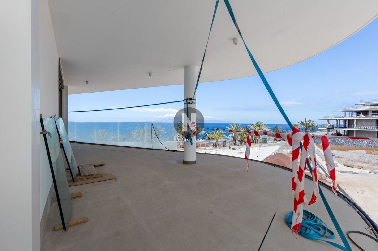 2 bedroom Penthouse for sale in Playa San Juan with pool garage - € 1,950,000 (Ref: 9833051)