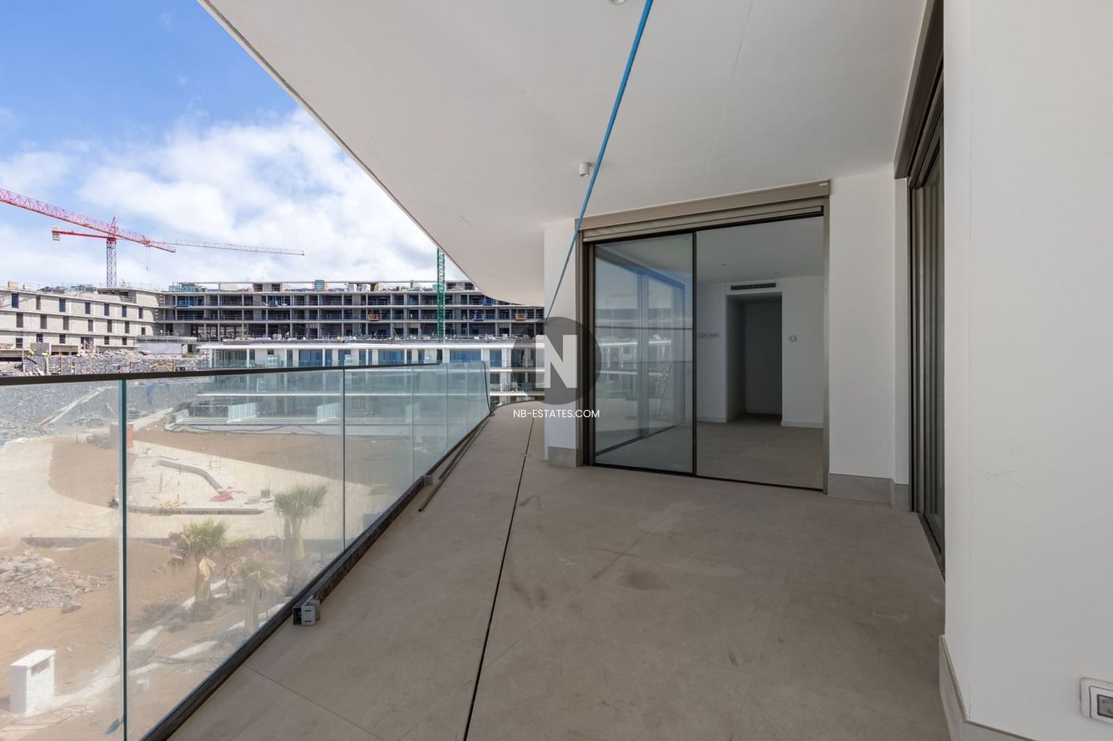 2 bedroom Penthouse for sale in Playa San Juan with pool garage - € 1,950,000 (Ref: 9833051)