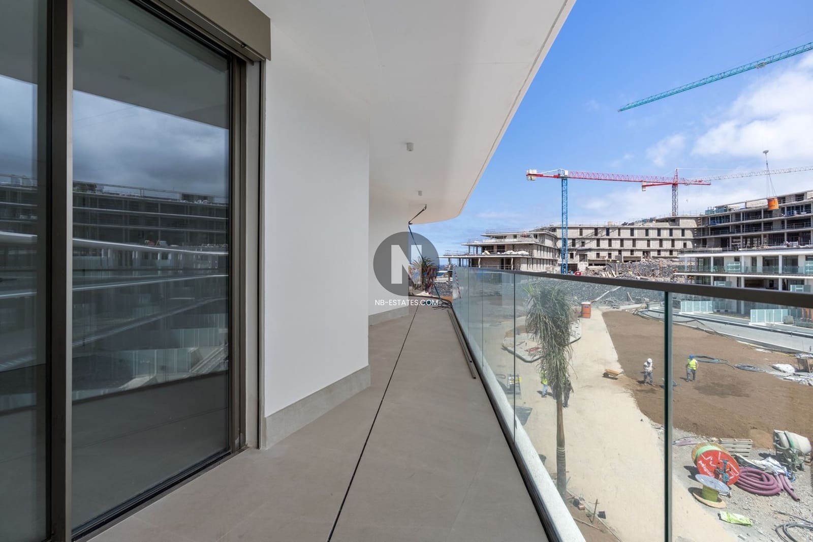 2 bedroom Penthouse for sale in Playa San Juan with pool garage - € 1,950,000 (Ref: 9833051)