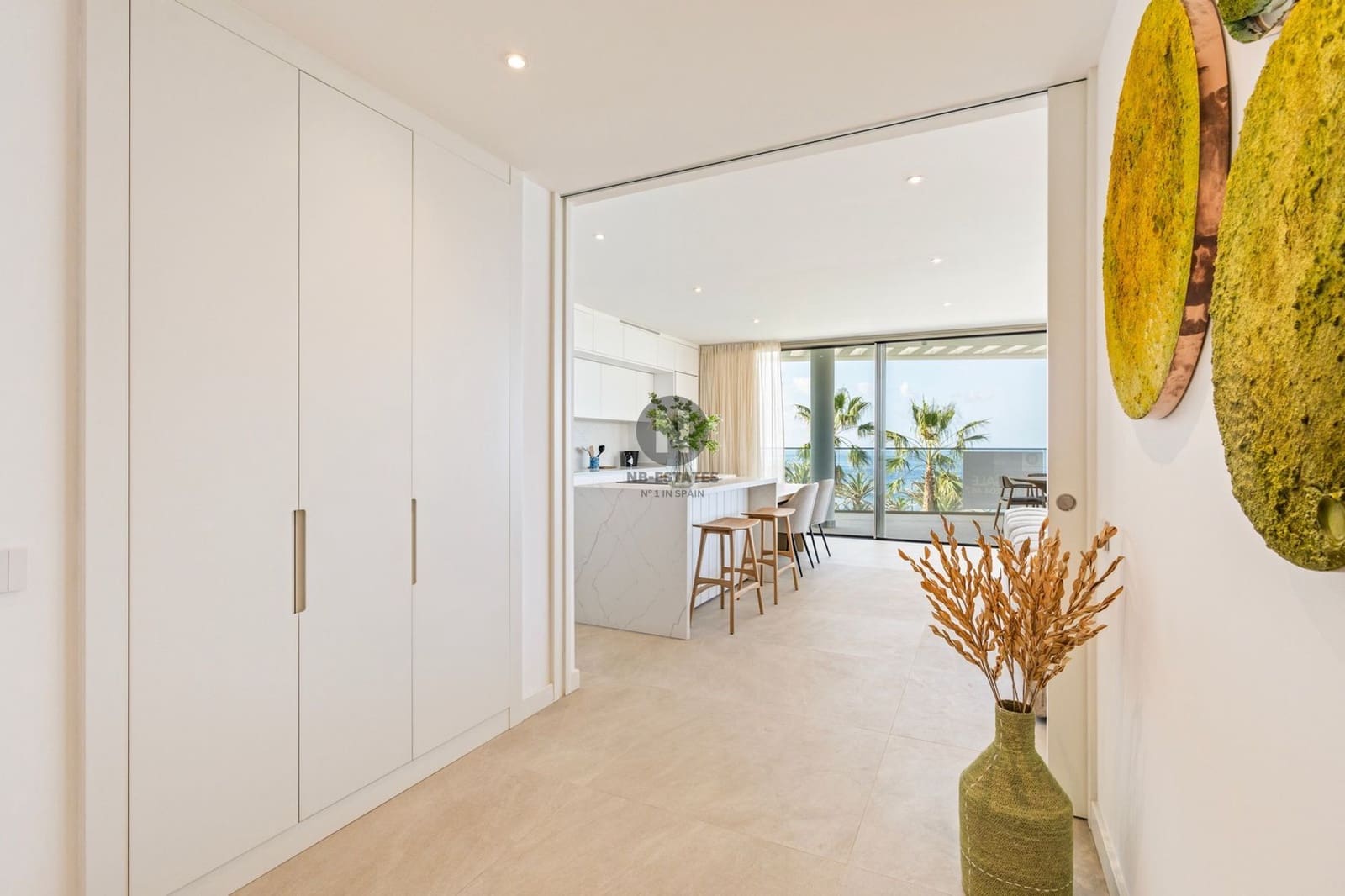 2 bedroom Penthouse for sale in Playa San Juan with pool garage - € 1,950,000 (Ref: 9833051)