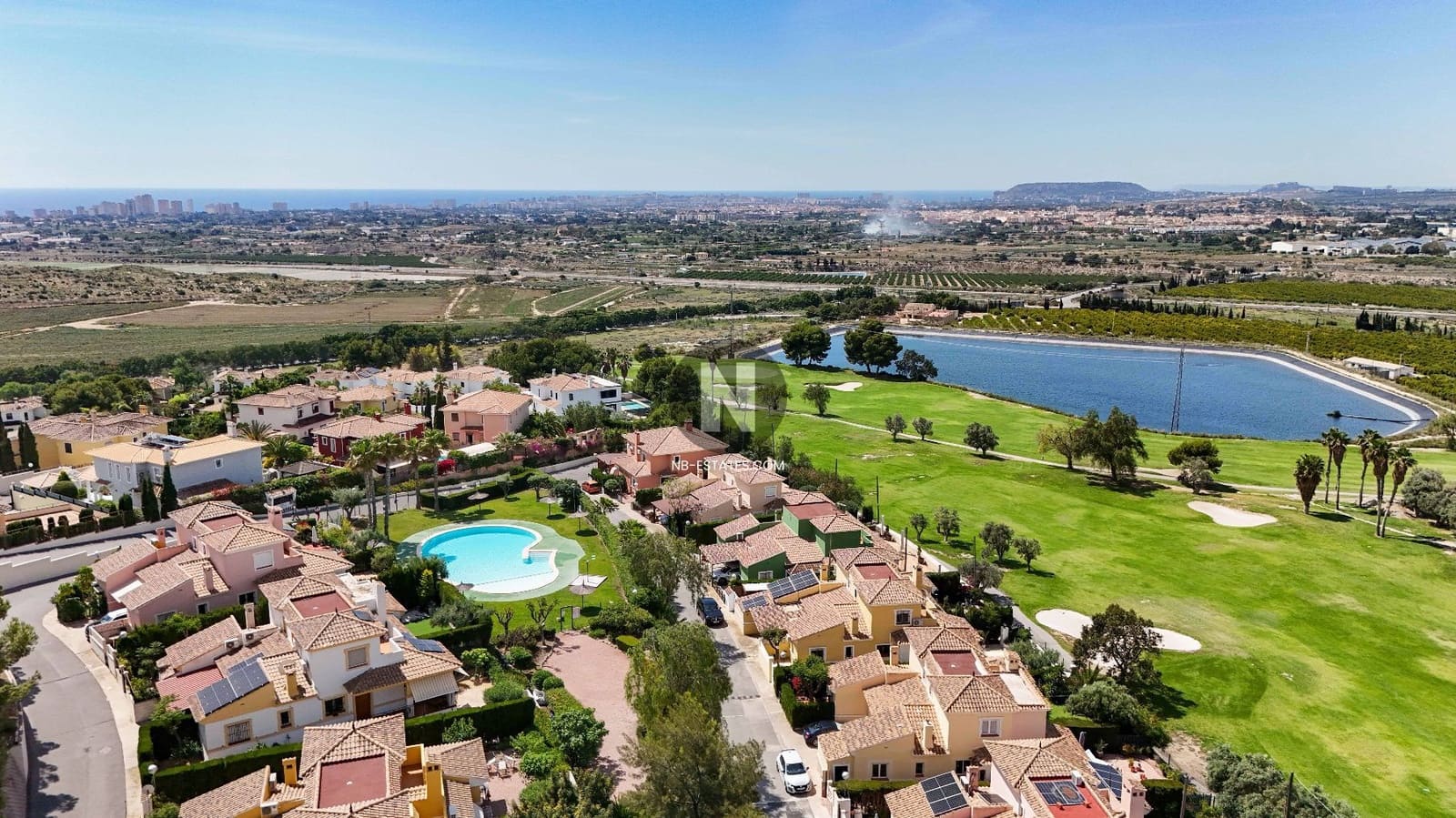 3 bedroom Townhouse for sale in Muchamiel / Mutxamel with pool garage - € 360,000 (Ref: 9848392)