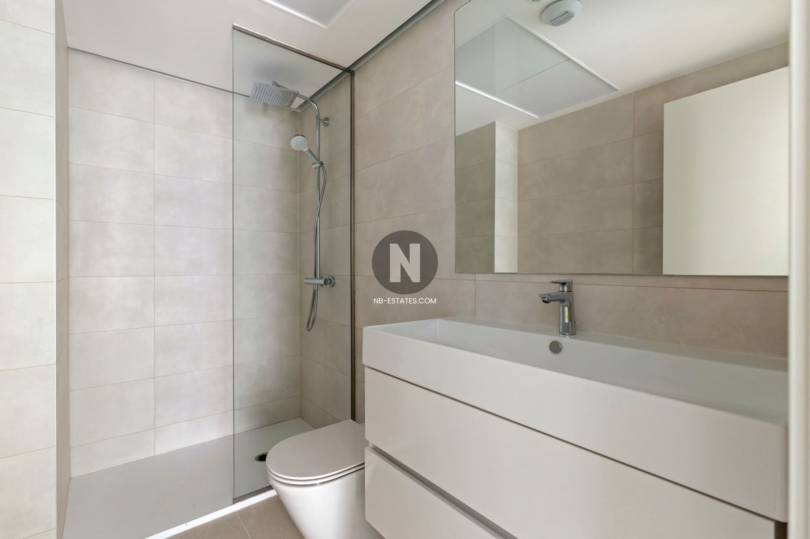2 bedroom Flat for sale in Playa San Juan with pool garage - € 1,200,000 (Ref: 9899845)
