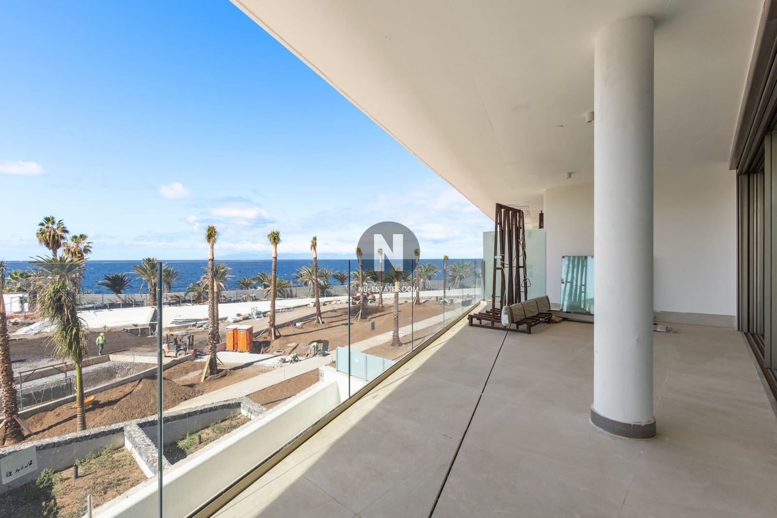 2 bedroom Flat for sale in Playa San Juan with pool garage - € 1,200,000 (Ref: 9899845)