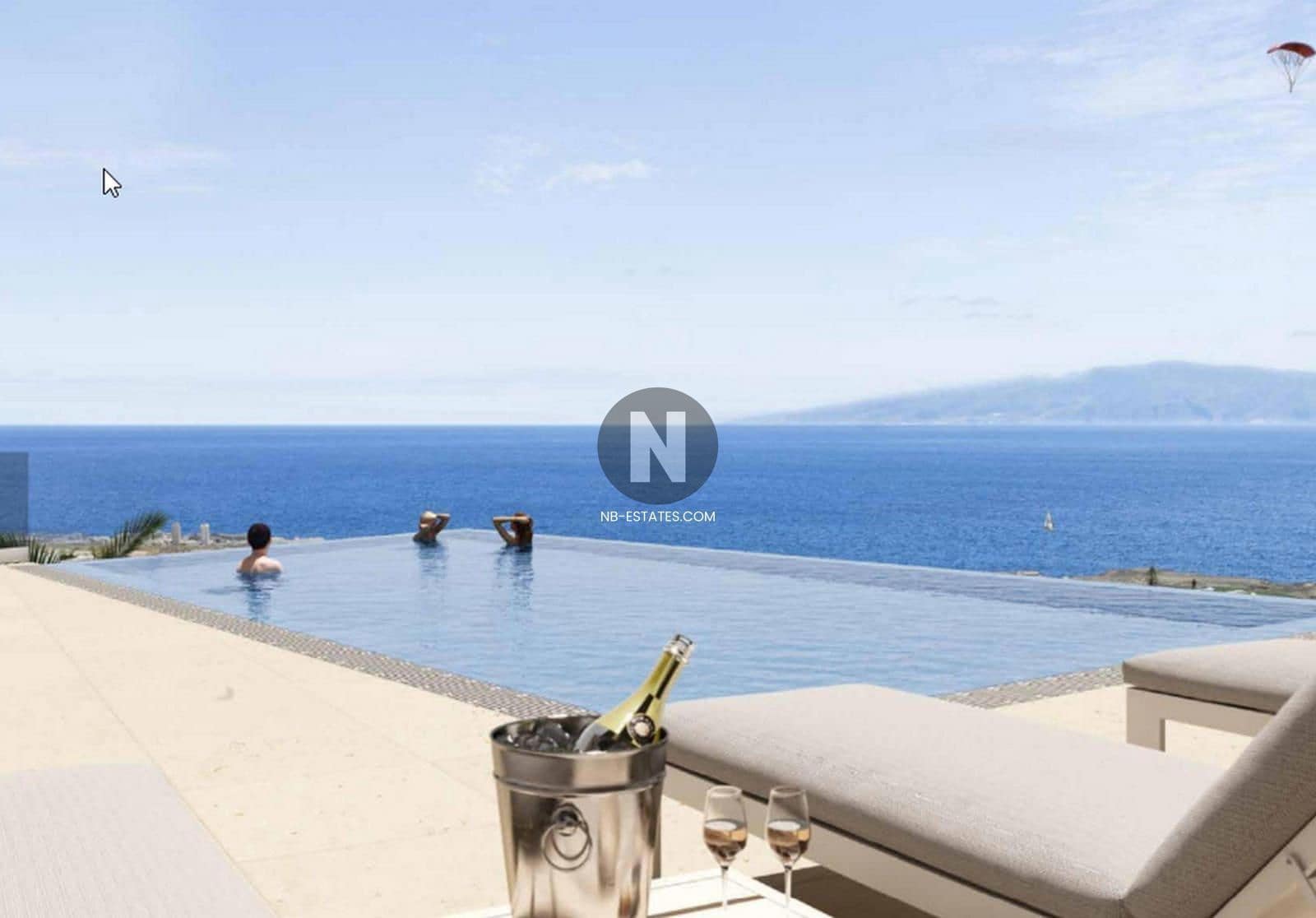 2 bedroom Flat for sale in Adeje with pool garage - € 610,000 (Ref: 9899848)