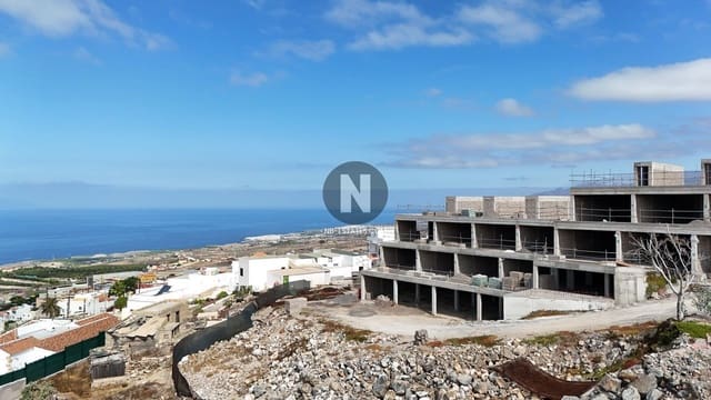 2 bedroom Flat for sale in Casco Urbano, Adeje with pool garage - € 610,000 (Ref: 9899848)