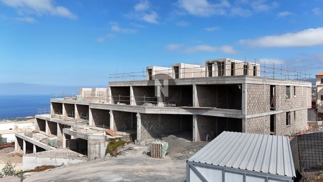 2 bedroom Flat for sale in Casco Urbano, Adeje with pool garage - € 610,000 (Ref: 9899848)