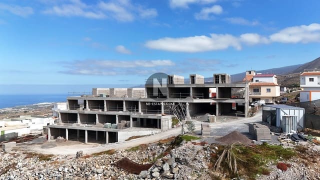 2 bedroom Flat for sale in Casco Urbano, Adeje with pool garage - € 610,000 (Ref: 9899848)