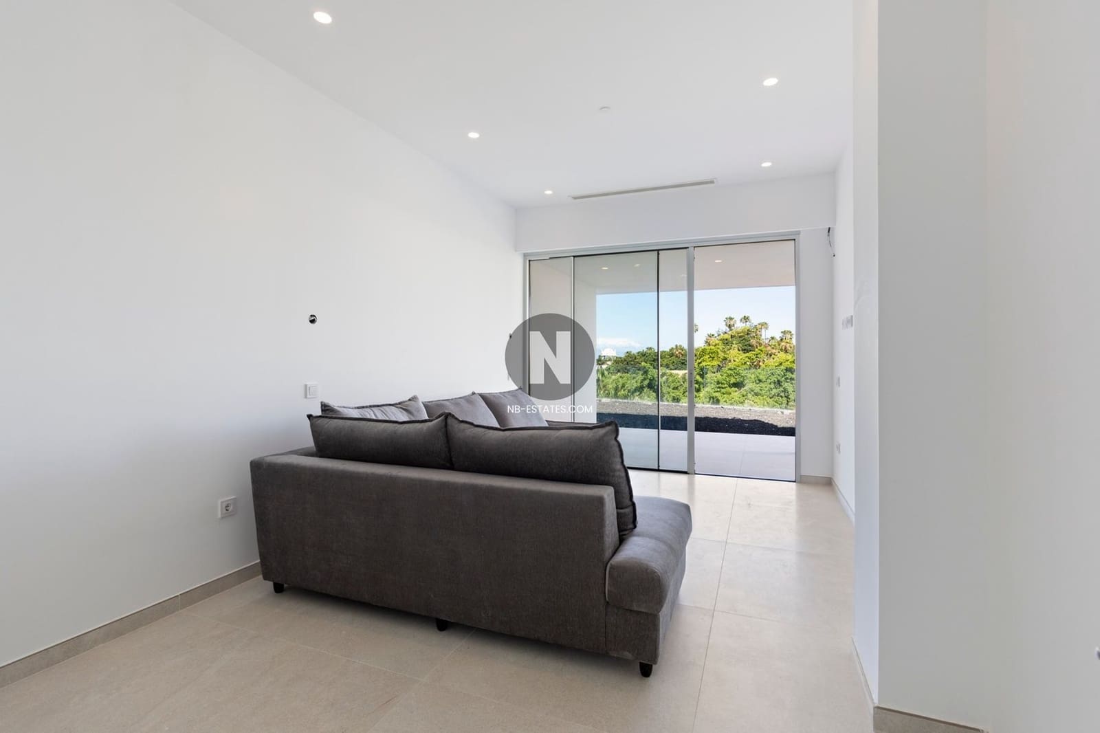 3 slaapkamer Villa te koop in Costa Adeje met zwembad garage - € 2.300.000 (Ref: 9899849)