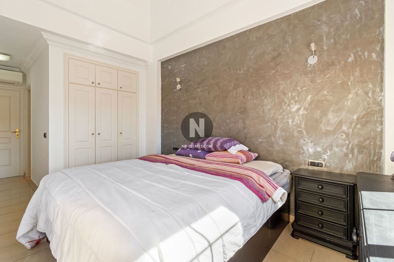2 bedroom Penthouse for sale in Costa Adeje with pool garage - € 890,000 (Ref: 9918842)