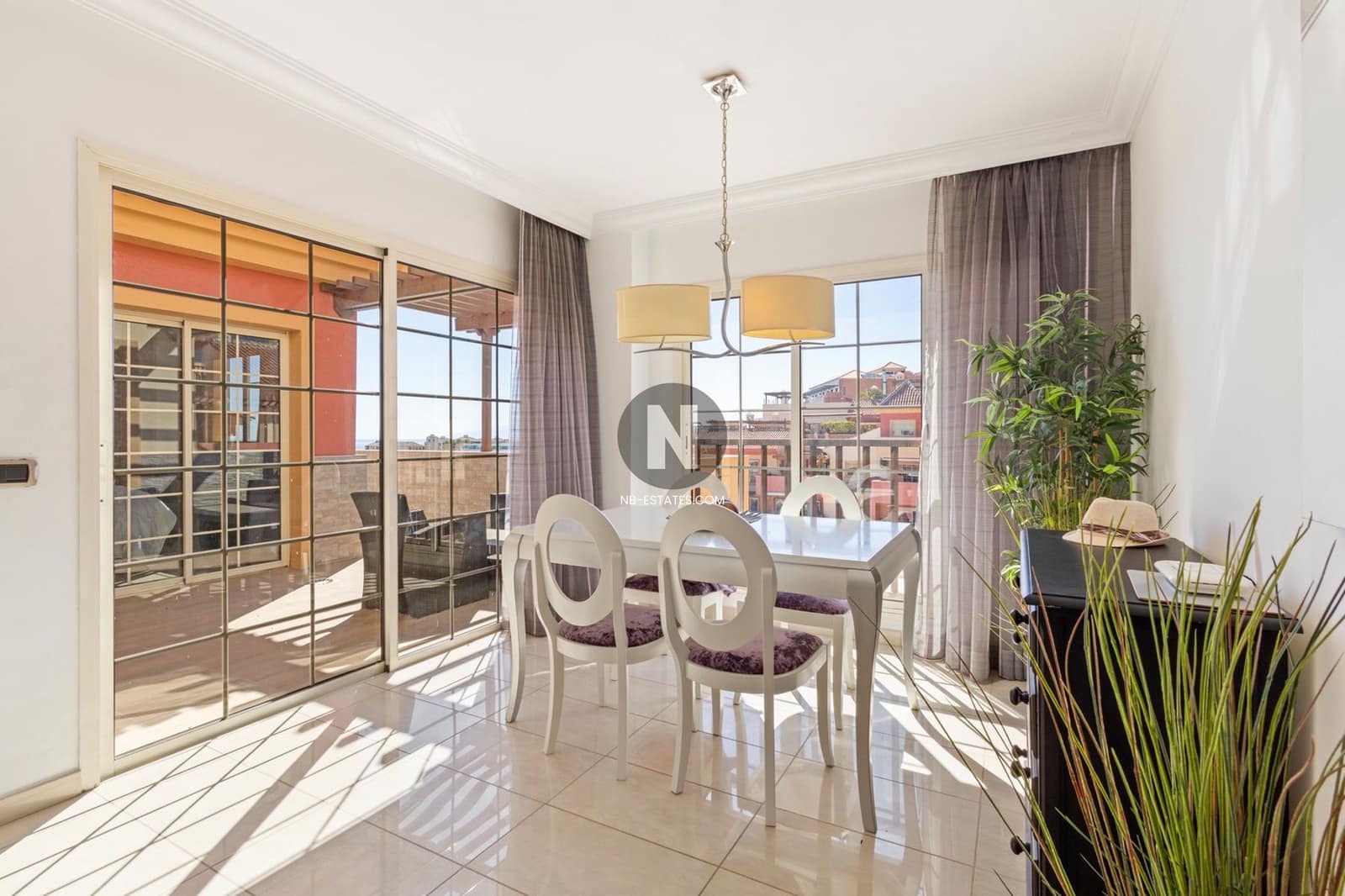 2 bedroom Penthouse for sale in Costa Adeje with pool garage - € 890,000 (Ref: 9918842)
