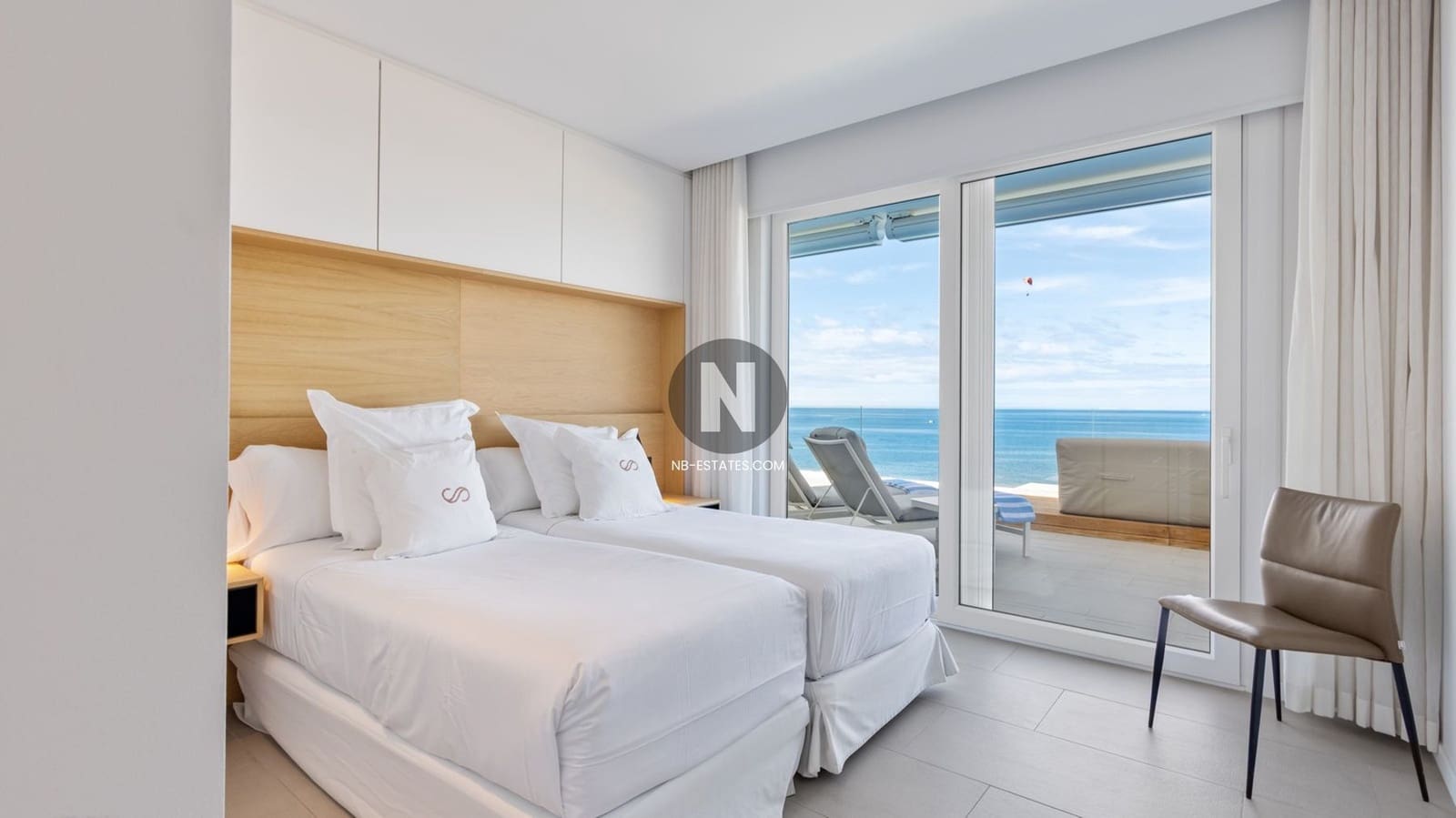 3 sovrum Takvåning till salu i La Caleta - 3 200 000 € (Ref: 9922855)
