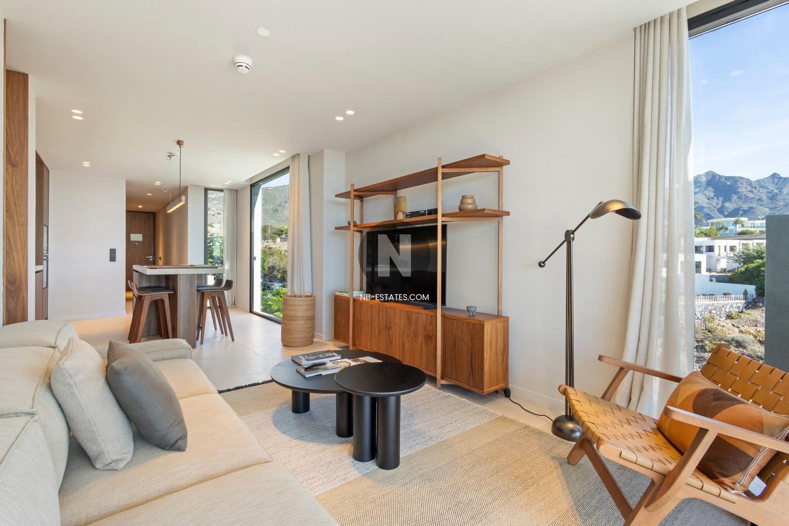 2 sypialnia Dom na sprzedaż w La Caleta Adeje z basenem garażem - 1 300 000 € (Ref: 9924886)