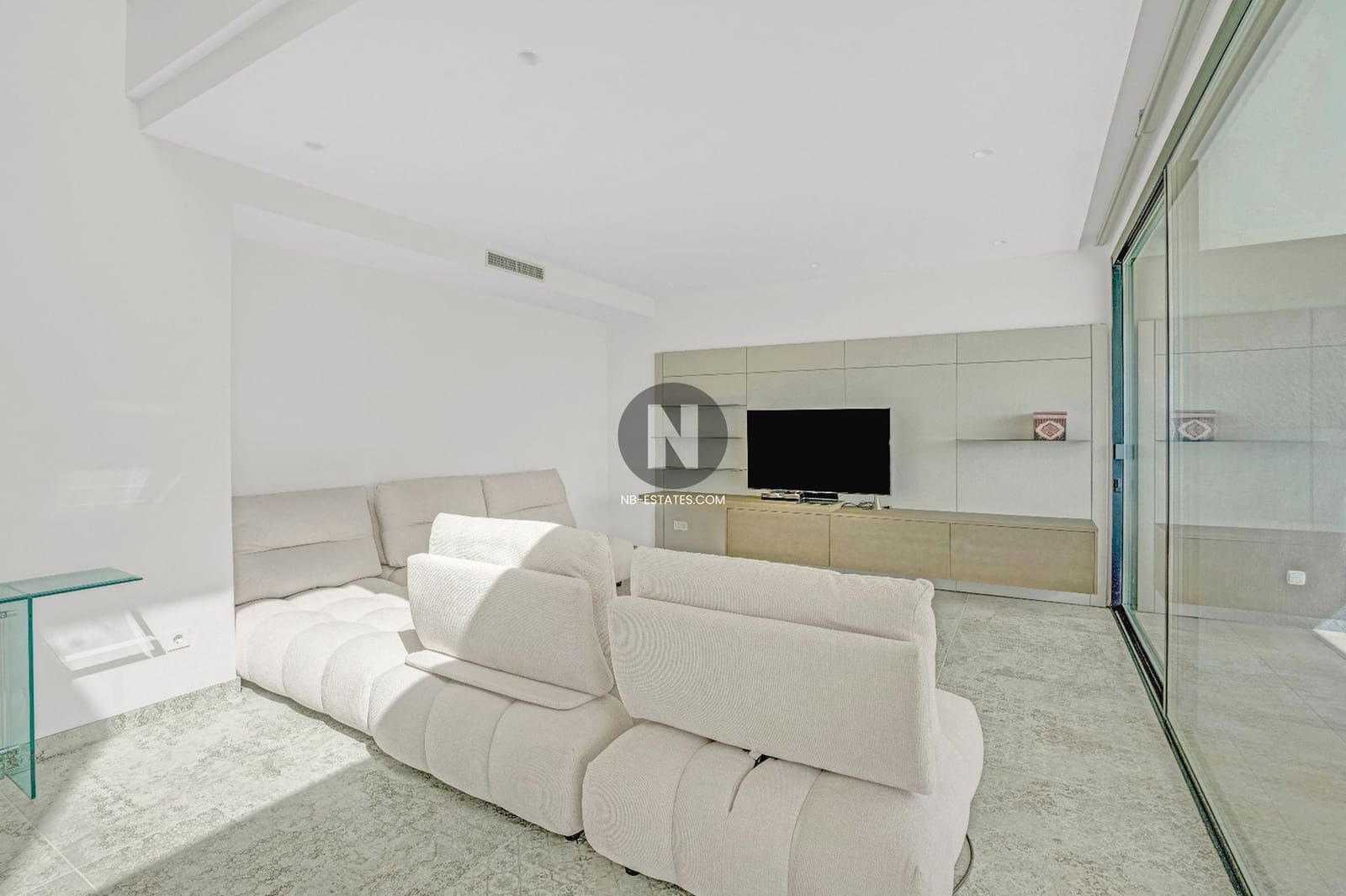 5 bedroom Villa for sale in Cumbre del Sol with pool garage - € 3,250,000 (Ref: 9926338)
