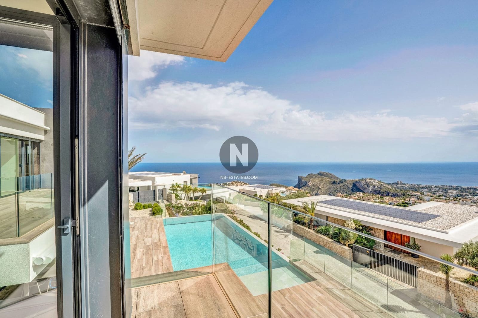 5 bedroom Villa for sale in Cumbre del Sol with pool garage - € 3,250,000 (Ref: 9926338)